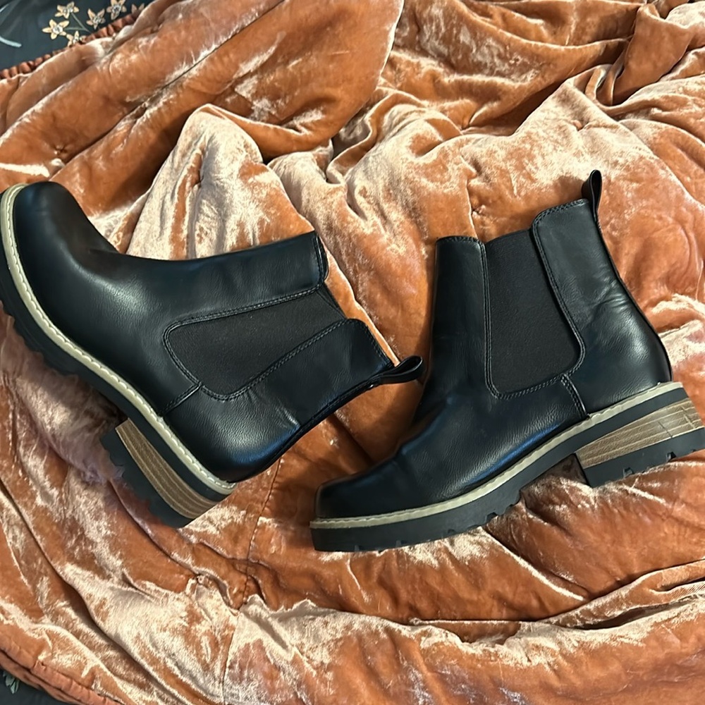 Chelsea Boots